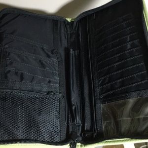 L.L. Bean Bags - L. L. BEAN DOCUMENT HOLDER L.L. Bean Bags - L. L. BEAN DOCUMENT HOLDER